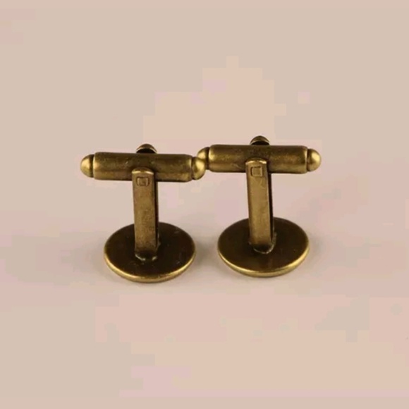 Old World Map Antiqued Gold Cufflinks - Picture 4 of 5